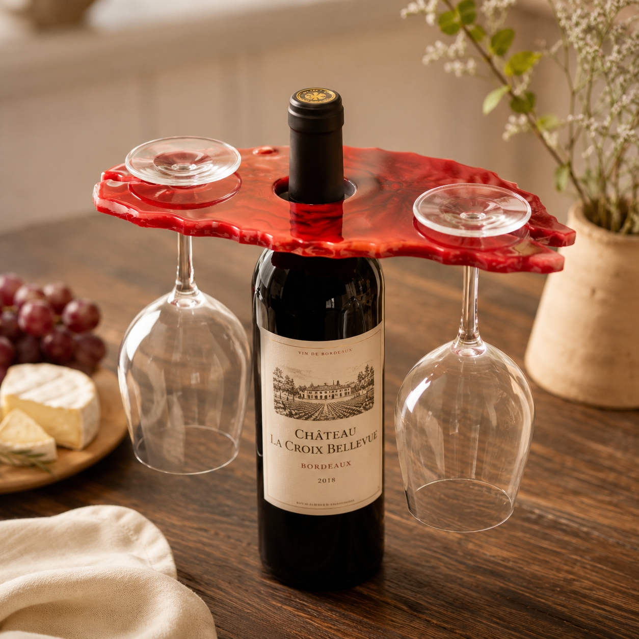 Red marbled resin wine glass holder for two glasses
